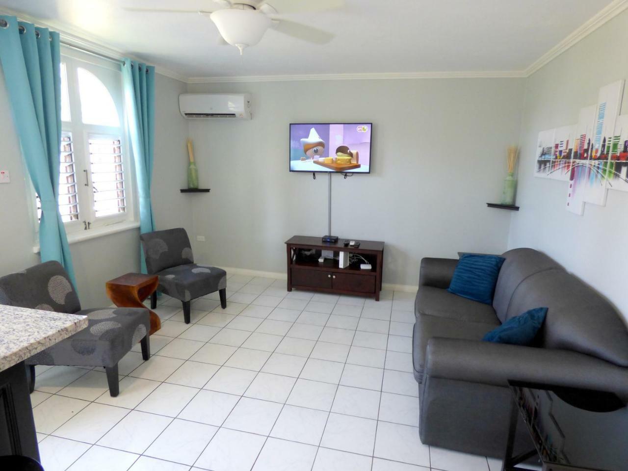 Beach One Bedroom Suite A17 Ocho Rios Exterior photo